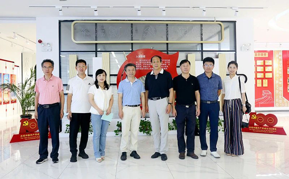 Исследовательская группа партийного комитета провинции Ляонин общества Цзю Сань посетила компанию Yuanchen Technology.